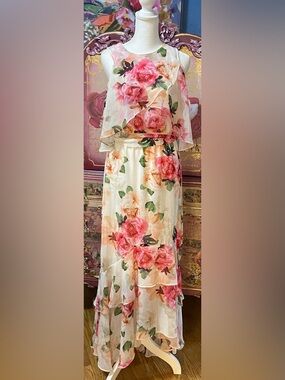Calvin Klein NWT Dreamy Pink and Peach Floral Maxi Dress